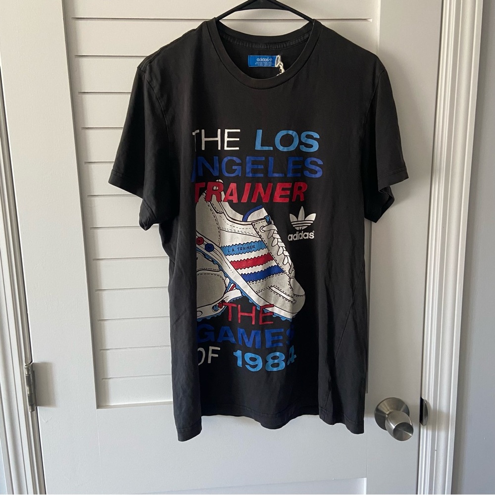 Adidas The Los Angeles Trainer Sneaker Black Graphic Men’s Tshirt Size Large